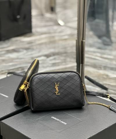 Сумка Saint Laurent Gaby Quilted Leather Shoulder Bag