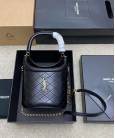 Сумка Saint Laurent Gaby Leather Bucket Bag