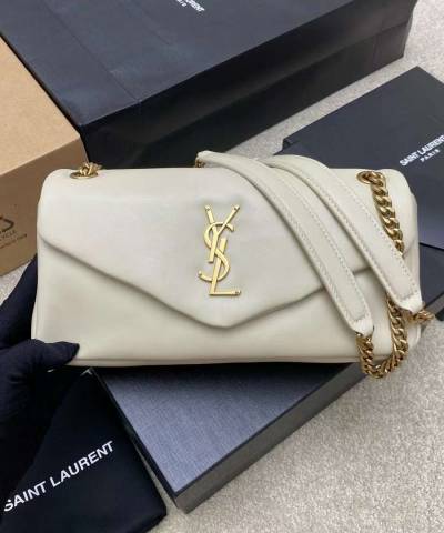 Сумка Saint Laurent Calypso Leather Shoulder Bag  White