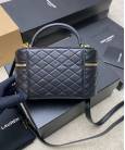 Сумка Saint Laurent Gaby Quilted Leather Bag